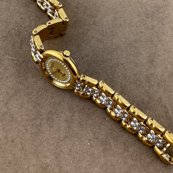 Vintage Swiss Made Wittnauer Fabulous Crystal Accent Dress Watch - Picture 3 of 9